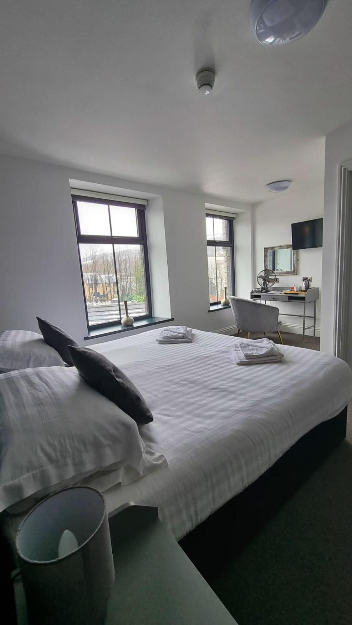 The Friendship Hotel Stocksbridge  Kültér fotó