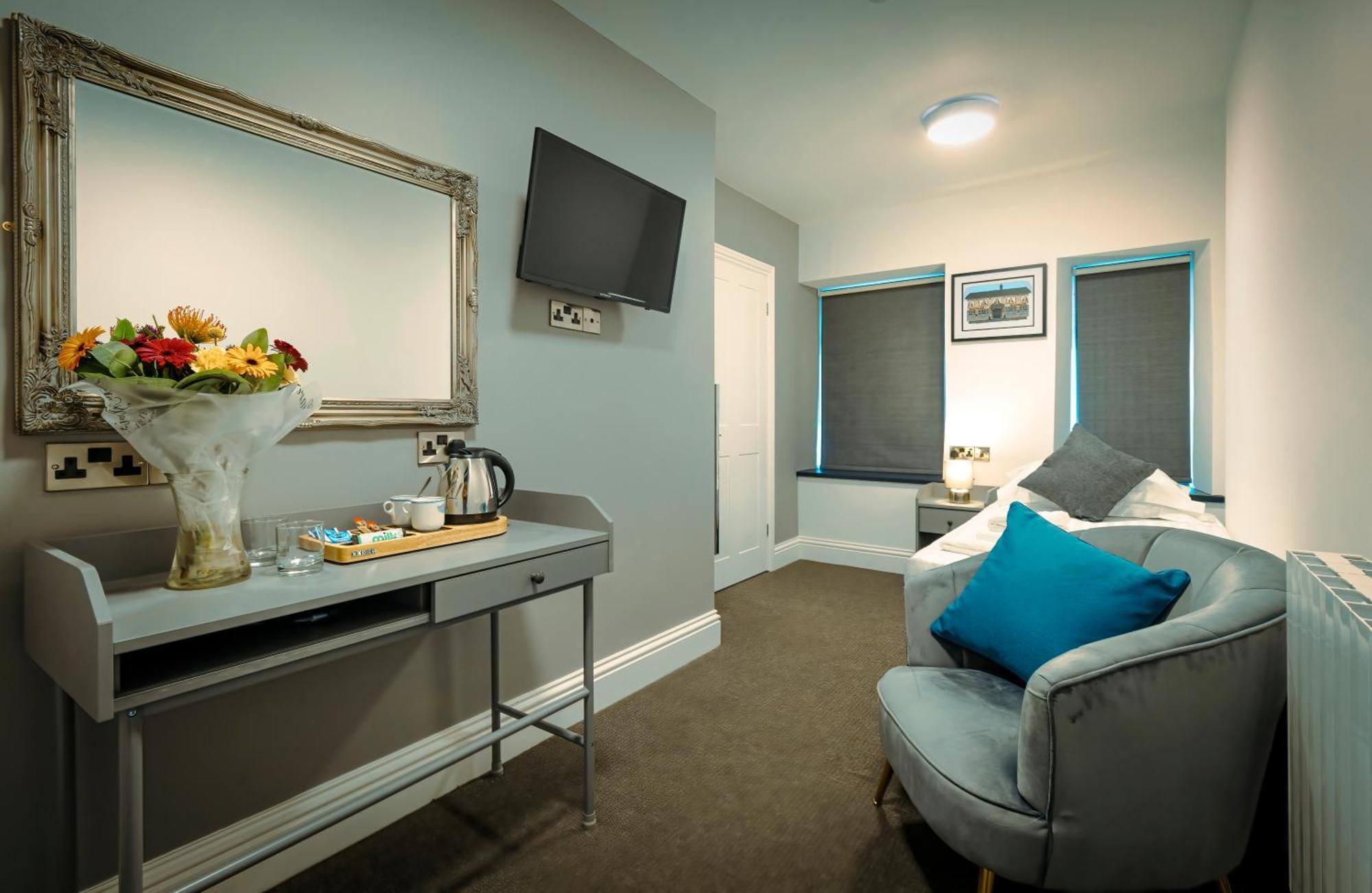 The Friendship Hotel Stocksbridge  Szoba fotó